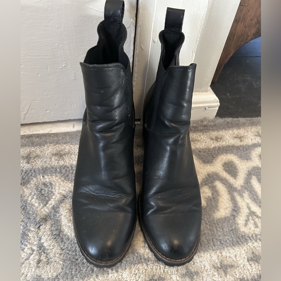 Booties - Picture 3 of 9